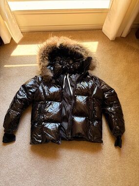 Glossy Black Faux-Fur Trim Puffer Jacket